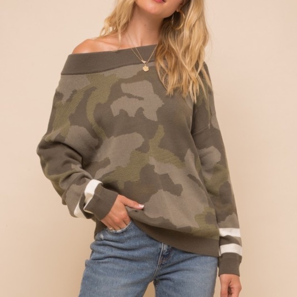 Last 1! NWT CAMOUFLAGE Camo Knit Top - Picture 2 of 13